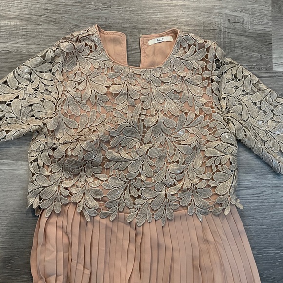 Super cute, shiny floral midi dress. Worn one time. - Picture 3 of 4